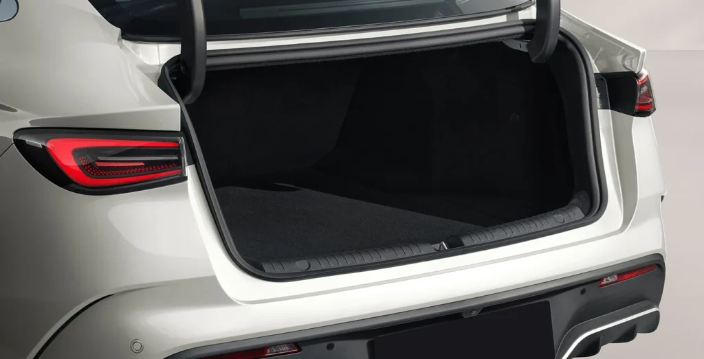 BYD-Seal-6-DM-I-Boost-maletero.webp