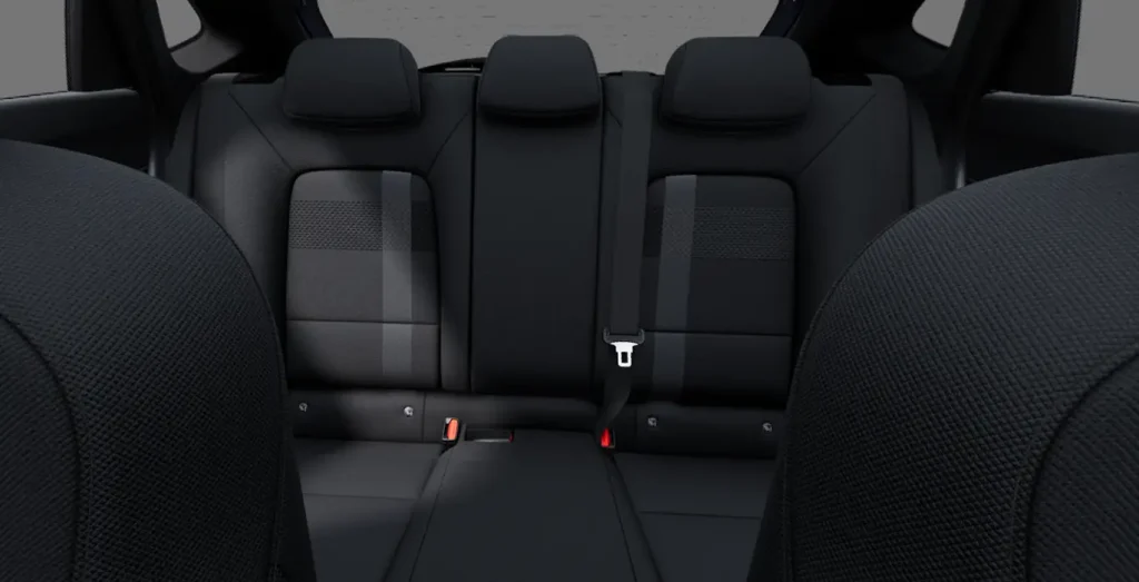 Hyundai-i20-1.0T-Black-Line-90cv-MY26-interior-trasera.webp