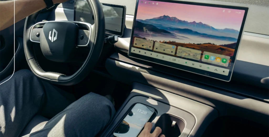 Leapmotor-C10-BEV-69.9kWh-Life-Pro-AT-interior-delantera-II.webp