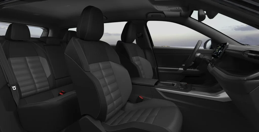JEEP-Compass-1.2-MHEV-Altitude-145CV-interior-trasera.webp